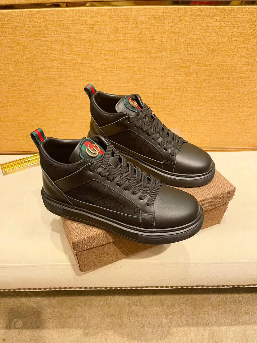 Factory price 460 [Gucci] Gucci's latest high-top casual Korean-style men's shoes, new autumn and winter design, perfect workmanship, cabinet quality, upper: cowhide material, leather lining; soft and comfortable, rubber outsole ultra-light, wear-resistant, simple, versatile fashion men's shoes, color optional, size 38--44
